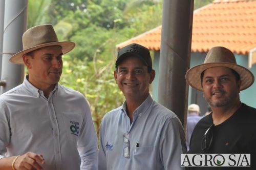 AGROEMAVI-244