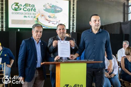 altacafe abertura001