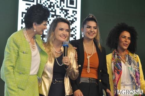 edna-53.remini-enhanced